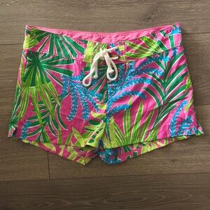 NWOT Lilly Pulitzer Shorty Board Shorts Size Medium